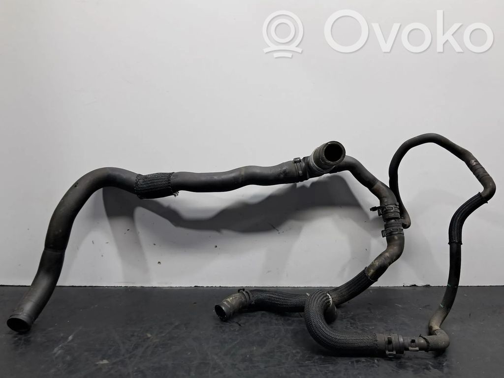 Ford Transit Conductă/furtun lichid de răcire