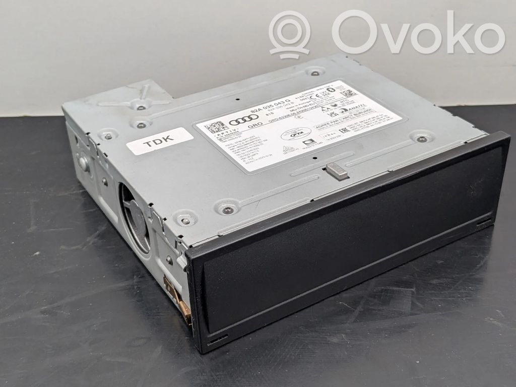 Audi RS Q3 Radio/CD/DVD/GPS head unit 