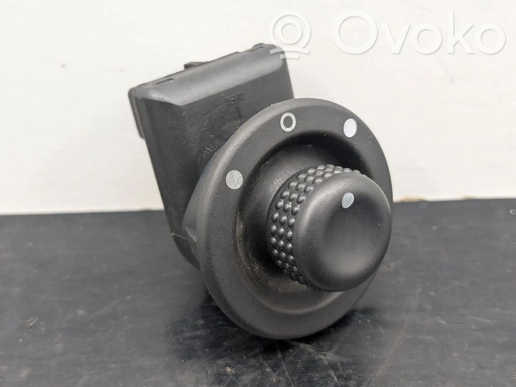 Renault Trafic III (X82) Interruptor del espejo lateral 