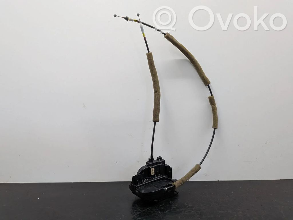 Cerradura de puerta trasera   825037711R