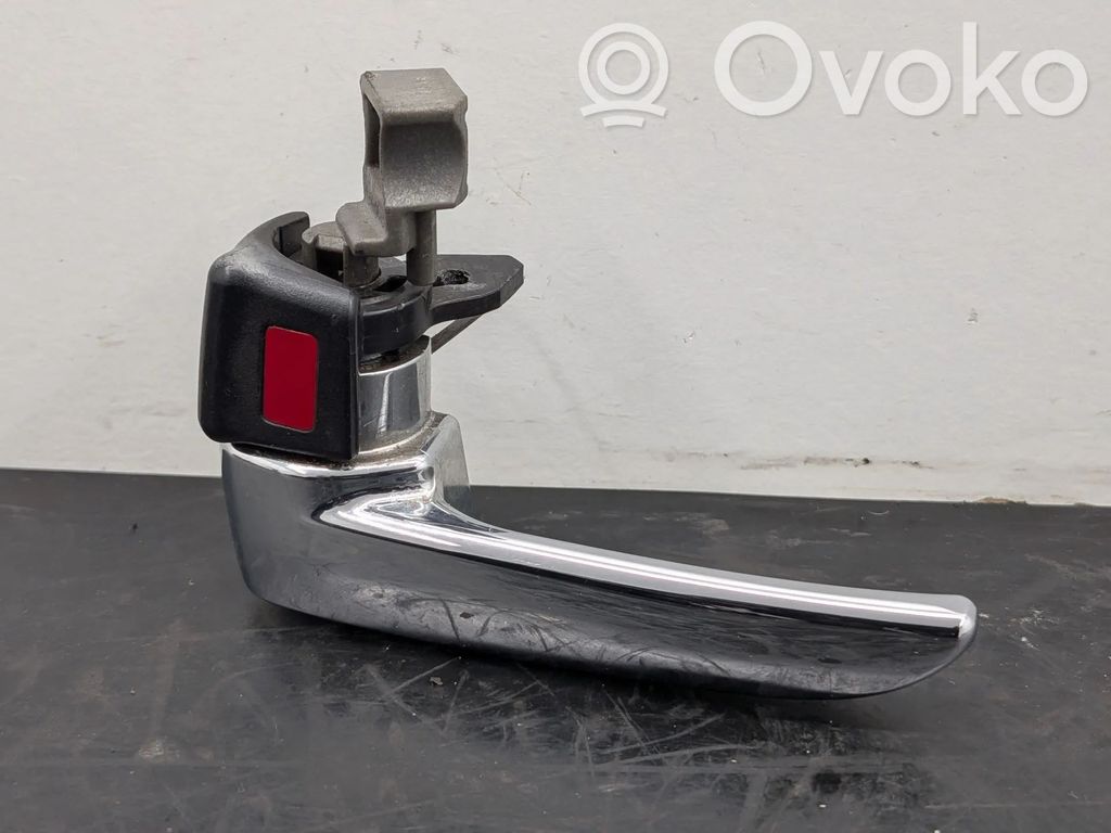 Mazda 5 Front door interior handle 