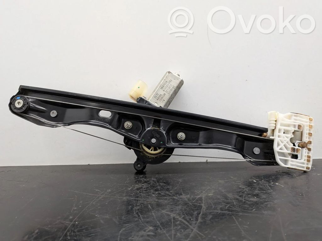 BMW 3 F30 F35 F31 Meccanismo di sollevamento del finestrino posteriore senza motorino 