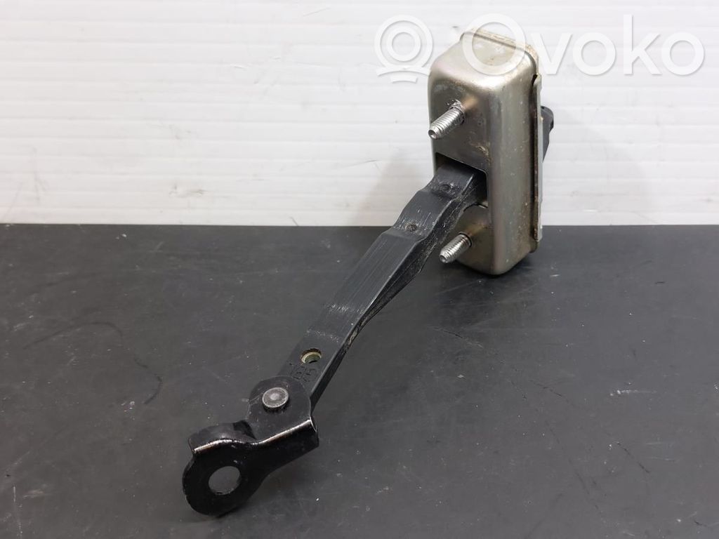 Mazda 6 Etuoven pidätin 