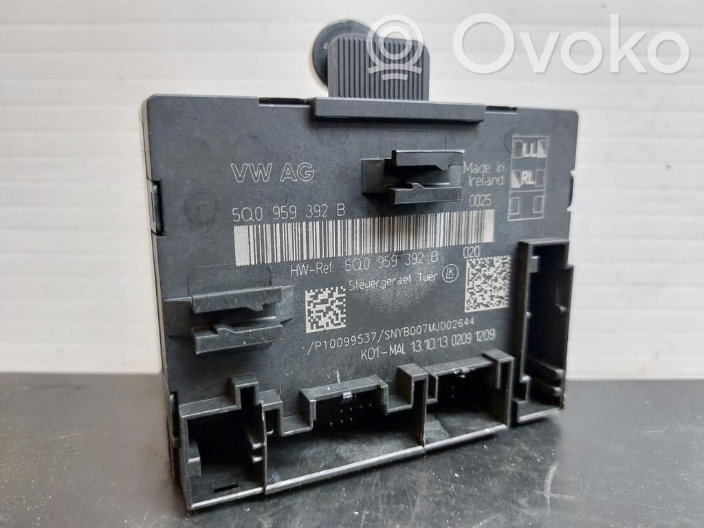 Door control unit/module   5Q0959392B
