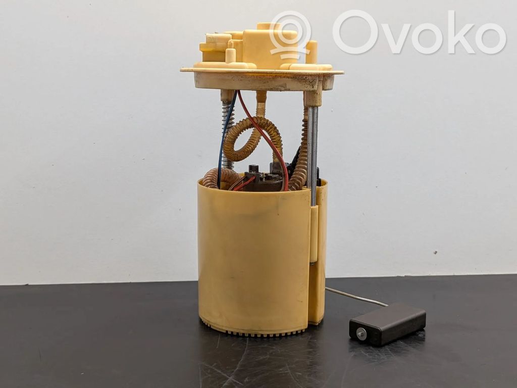 Opel Corsa D Bomba interna de combustible 