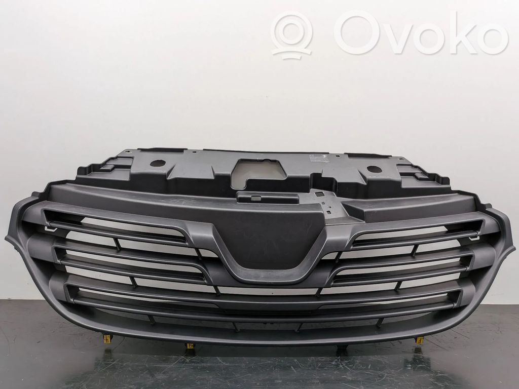 Front grill   623108673R,214B22647R,214B39448R