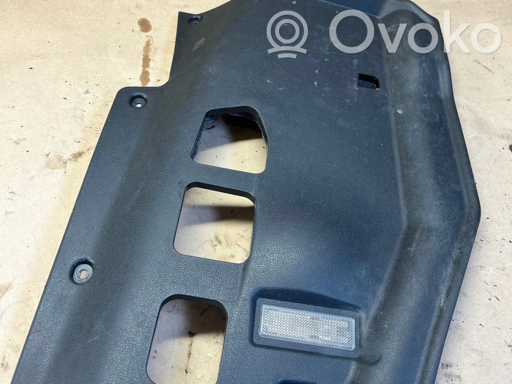 BMW 1 E81 E87 Panelės apdailos skydas (apatinis) 