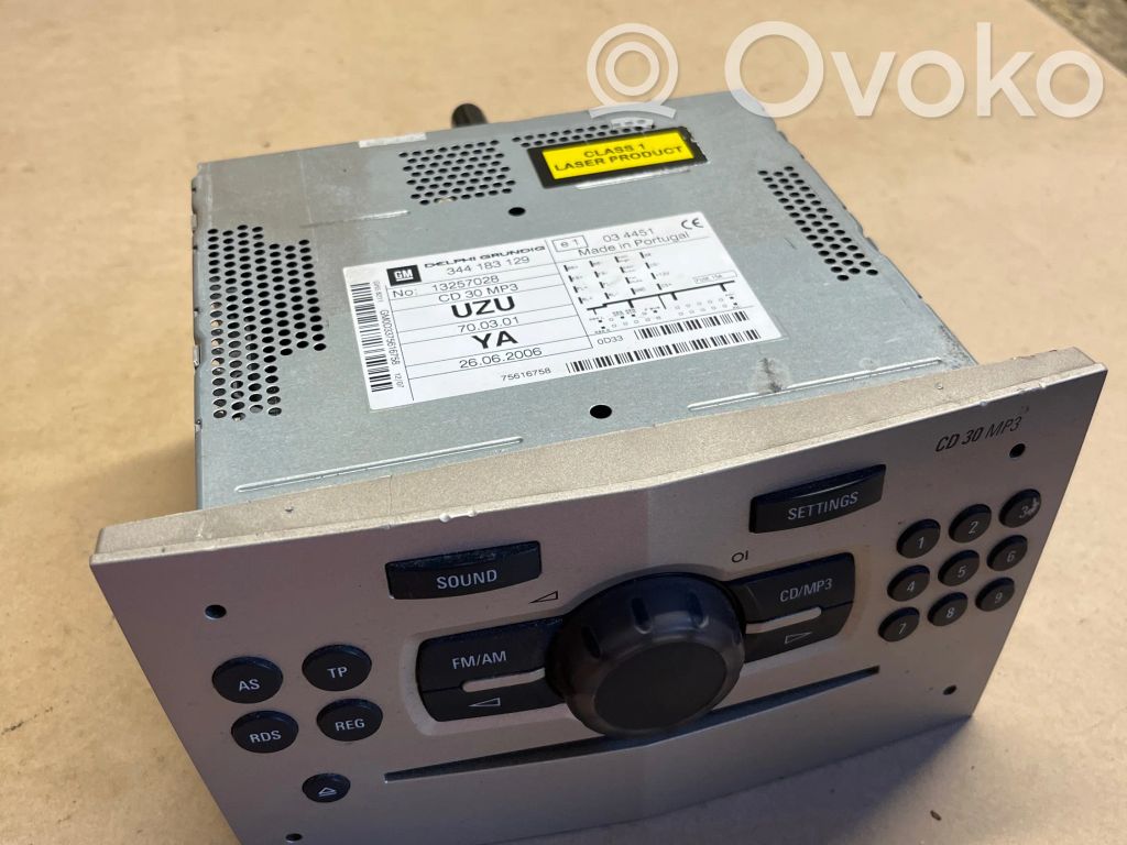 Opel Corsa D Radio/CD/DVD/GPS head unit 