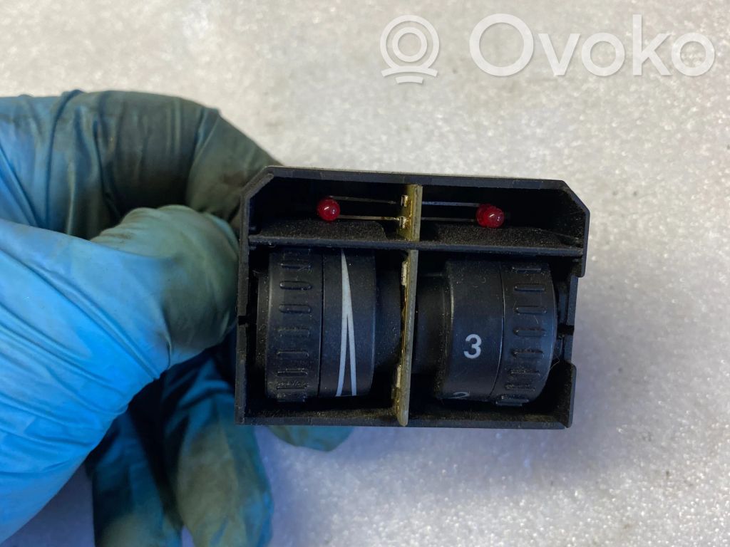 Volkswagen Caddy Headlight level height control switch 