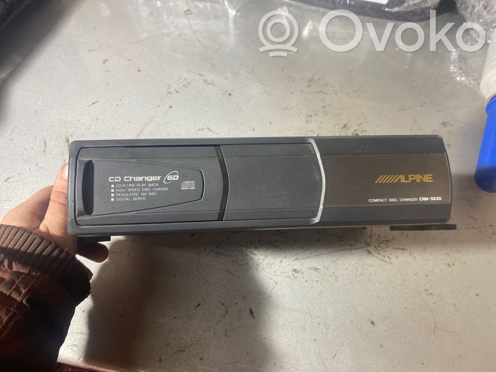 BMW 5 E39 CD/DVD changer 