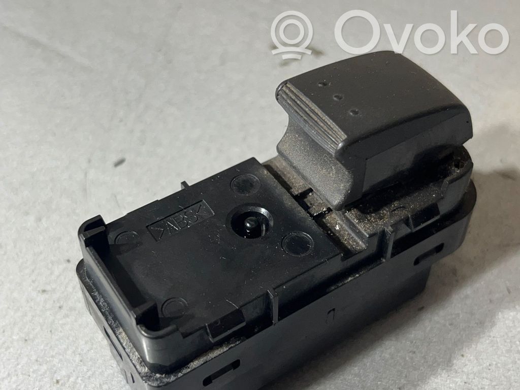 Mazda 5 Electric window control switch 