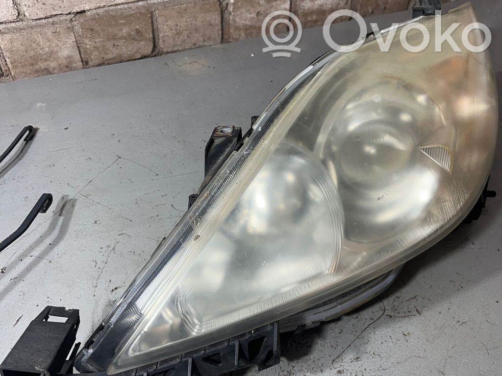 Mazda 5 Headlight/headlamp 