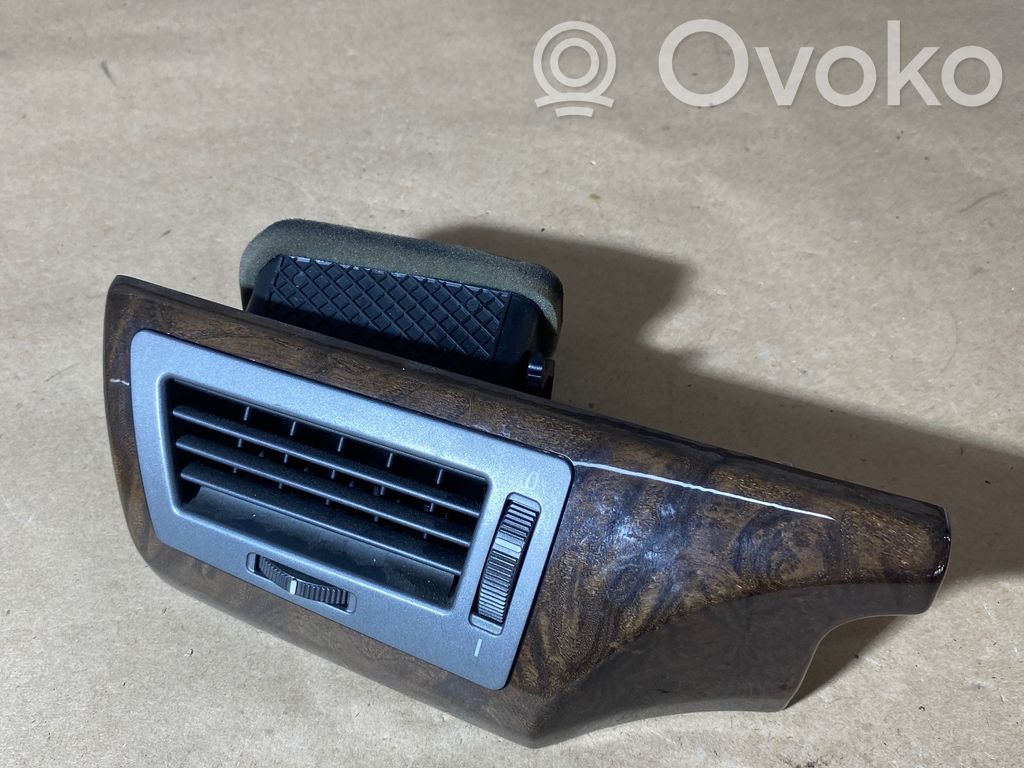 BMW 7 E65 E66 Šoninės oro grotelės 