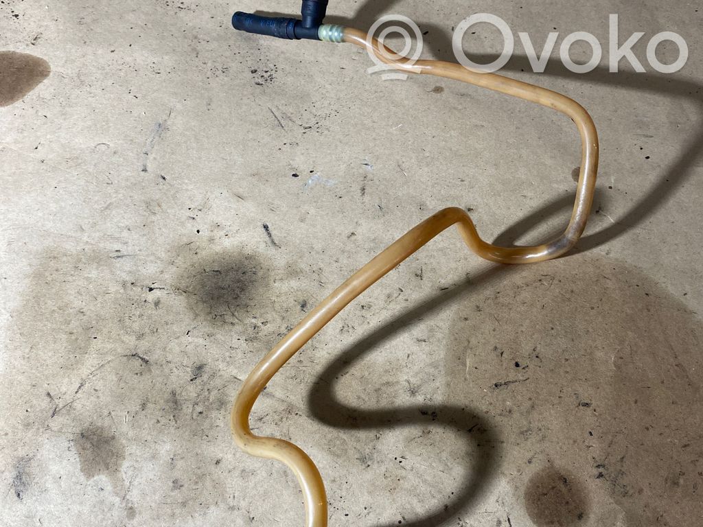BMW 7 E65 E66 Fuel line pipe 