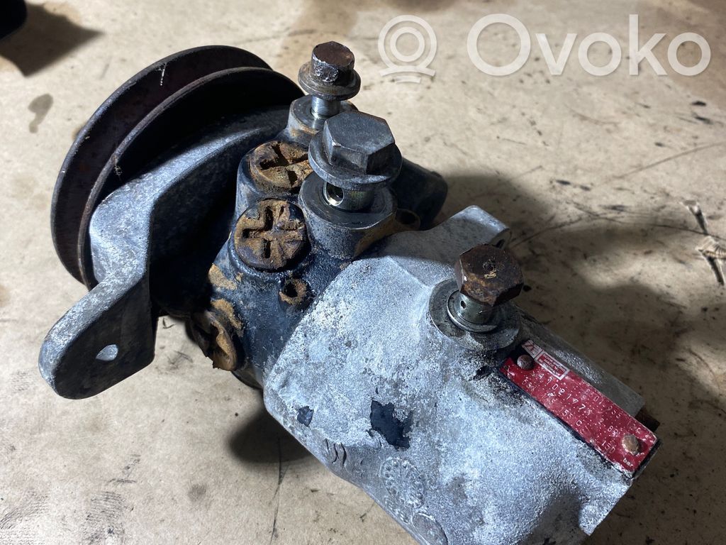 Audi 100 200 5000 C3 Pompa servosterzo 
