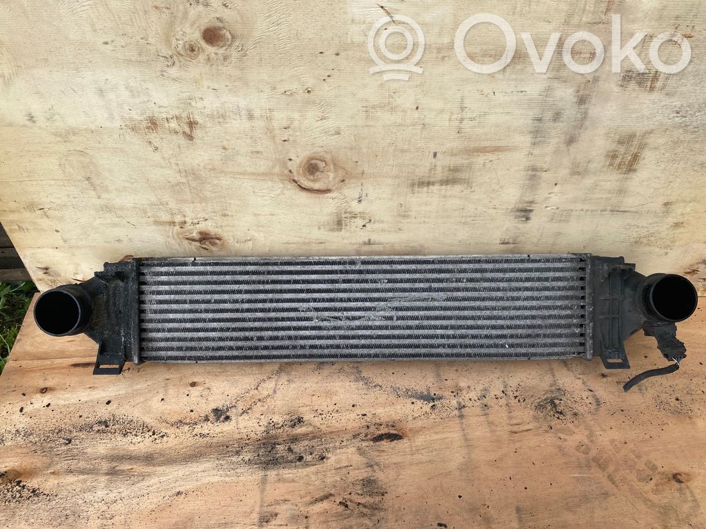 Volvo V70 Interkūlerio radiatorius 