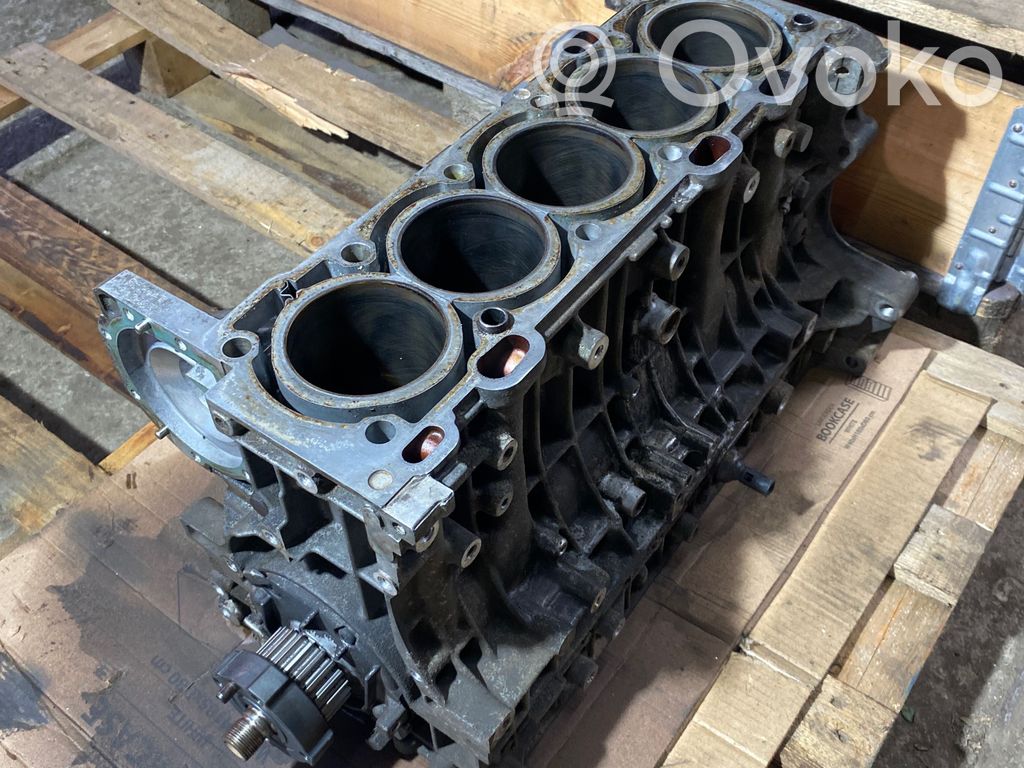 Volvo V70 Engine block 