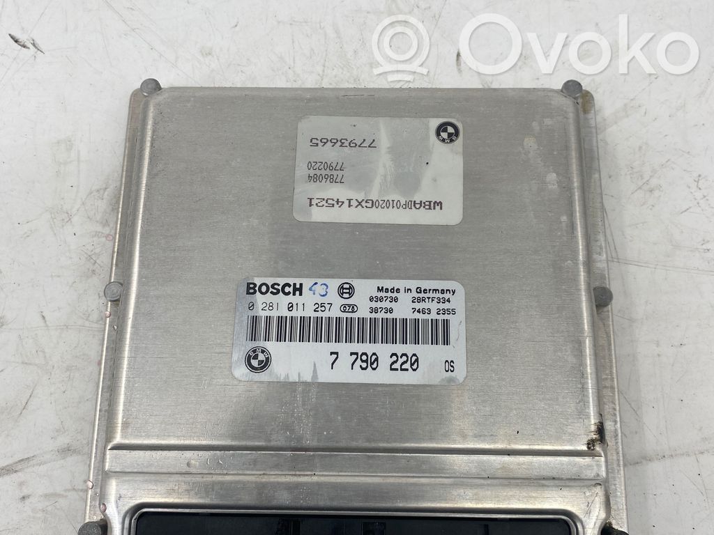 BMW 5 E39 Engine control unit/module 