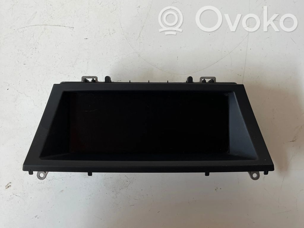 Screen/display/small screen   000629724,19080713,E70CJD88