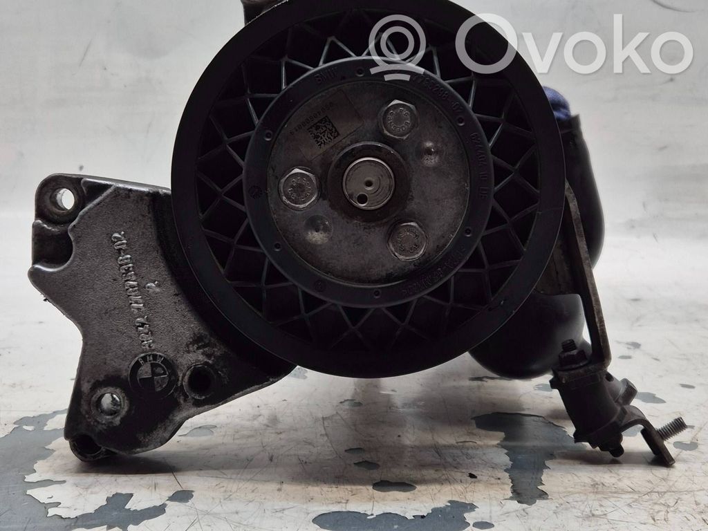 BMW 5 E60 E61 Ohjaustehostimen pumppu 