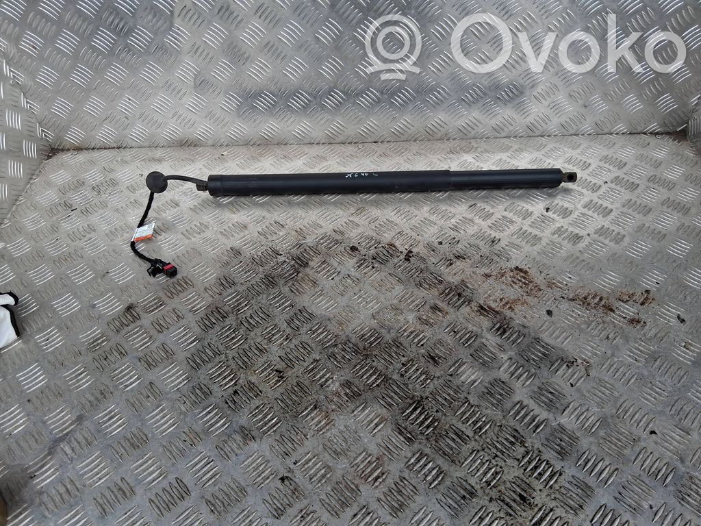 Volvo XC40 Amortyzator / Siłownik tylnej klapy bagażnika 