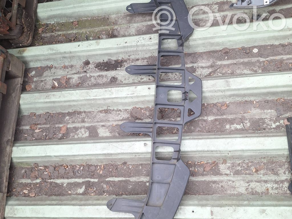 Front bumper mounting bracket   1P0807929,189A,8849C1