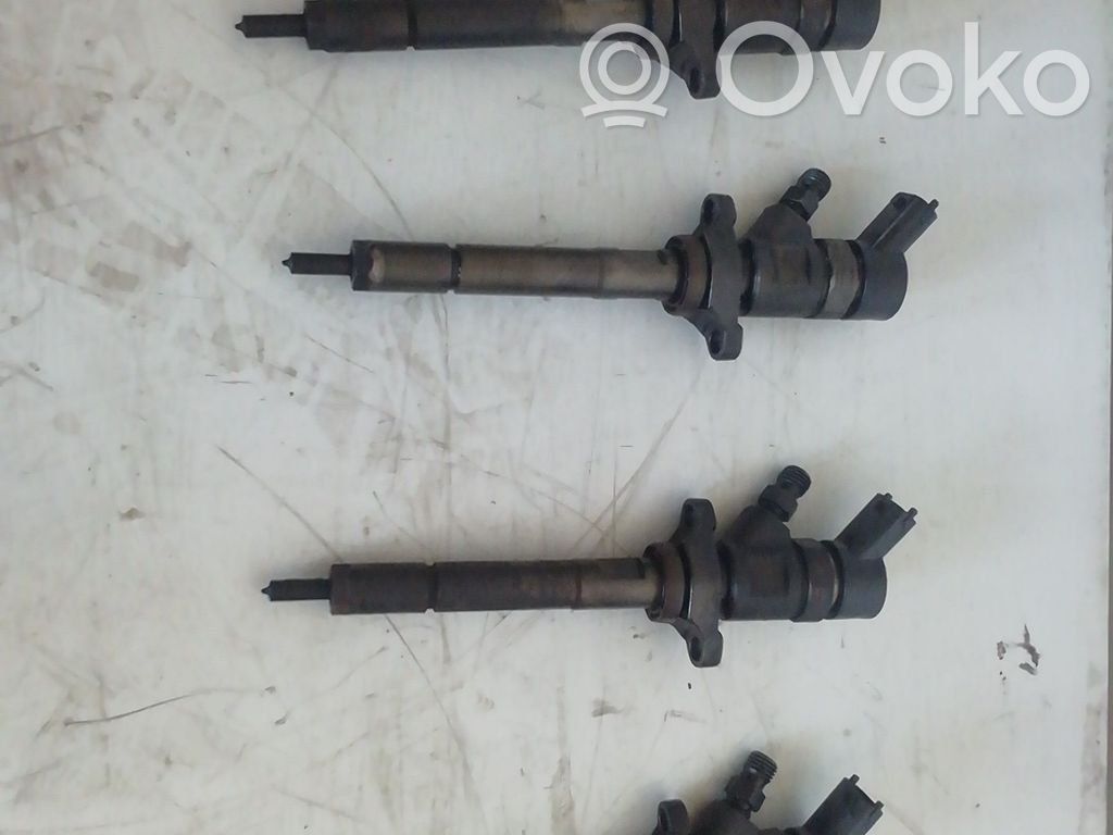 Inyector de combustible   0445110259