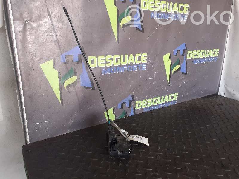 Nissan Qashqai Rear door lock 