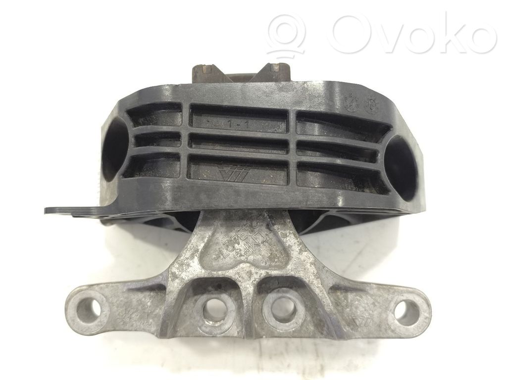 Peugeot 2008 II Engine mount bracket 