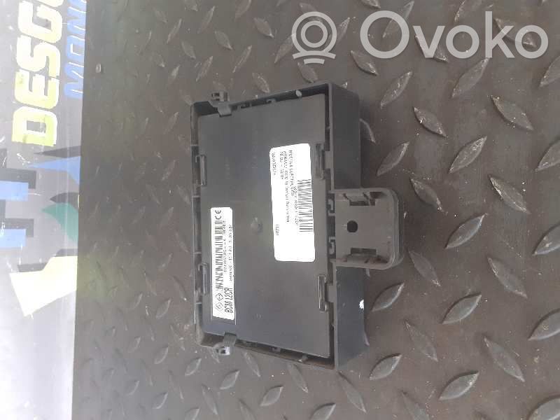 Renault Clio III Sonstige Steuergeräte / Module 