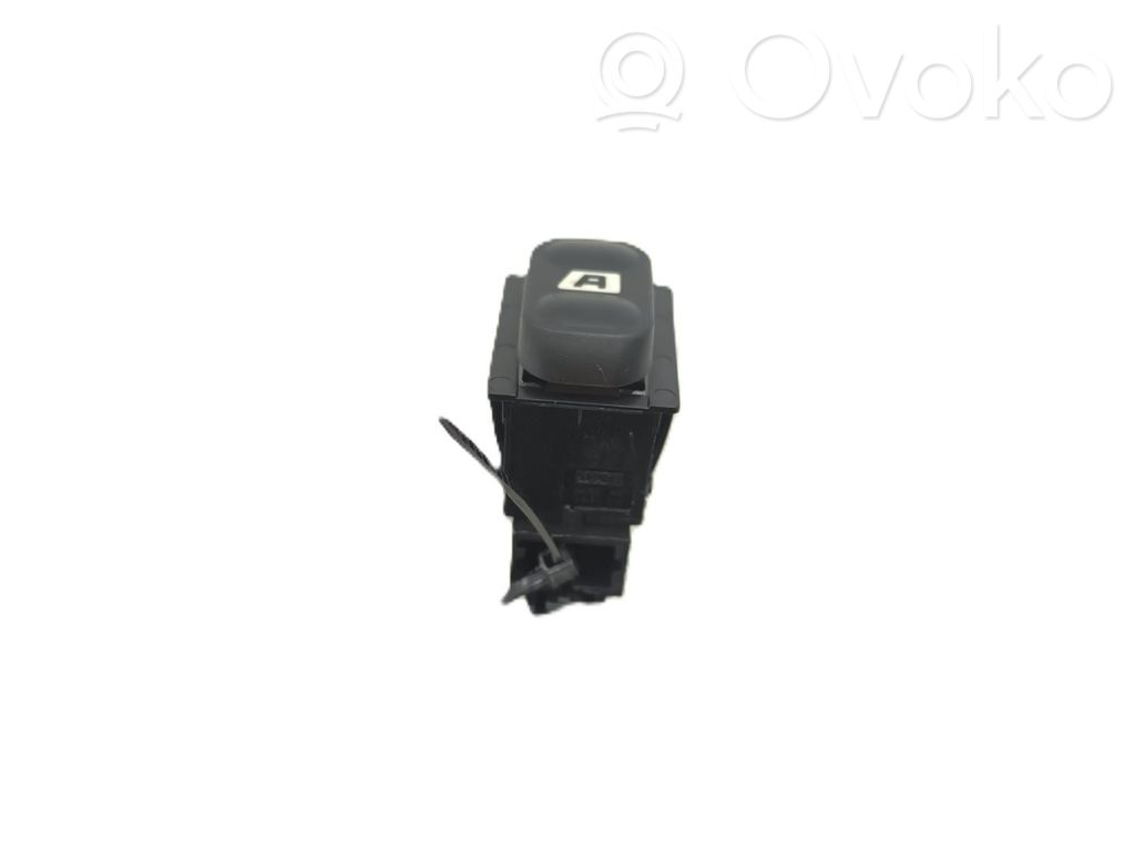 Peugeot 607 Electric window control switch 