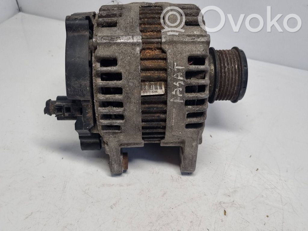 Volkswagen PASSAT B7 Alternator 