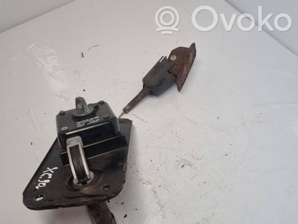 Volvo XC90 Spare wheel mounting bracket 