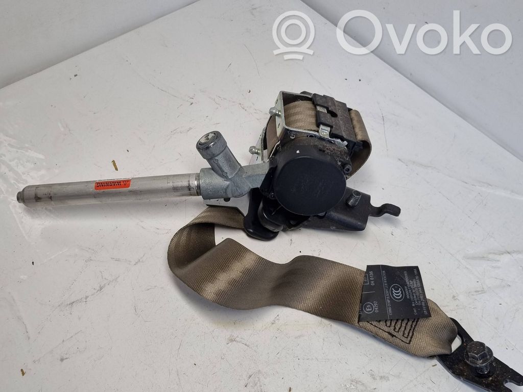 Volvo XC70 Cinturón trasero 