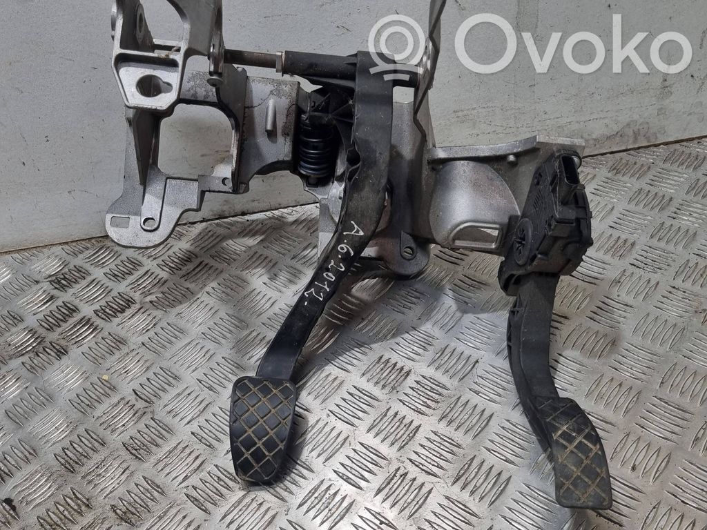Conjunto de pedal   8K2721117,AS11201