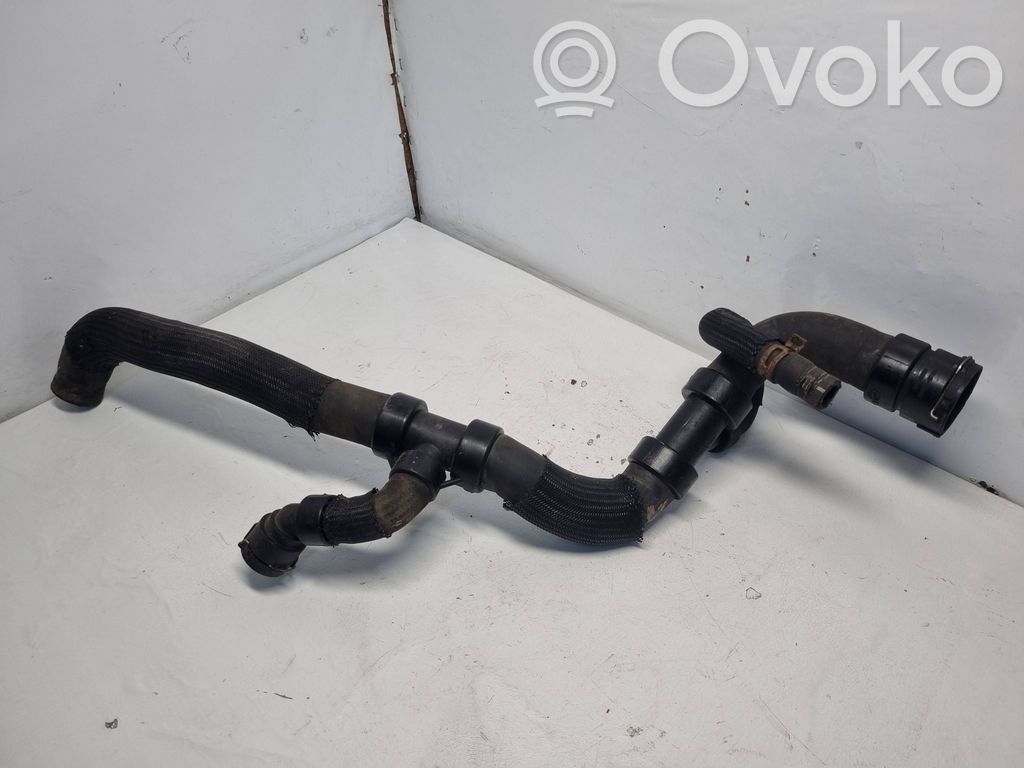 Volvo XC60 Engine coolant pipe/hose 