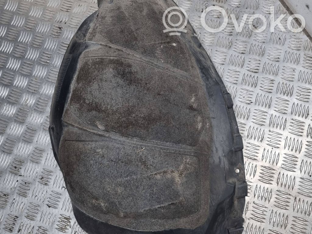 Opel Astra J Nadkole przednie 