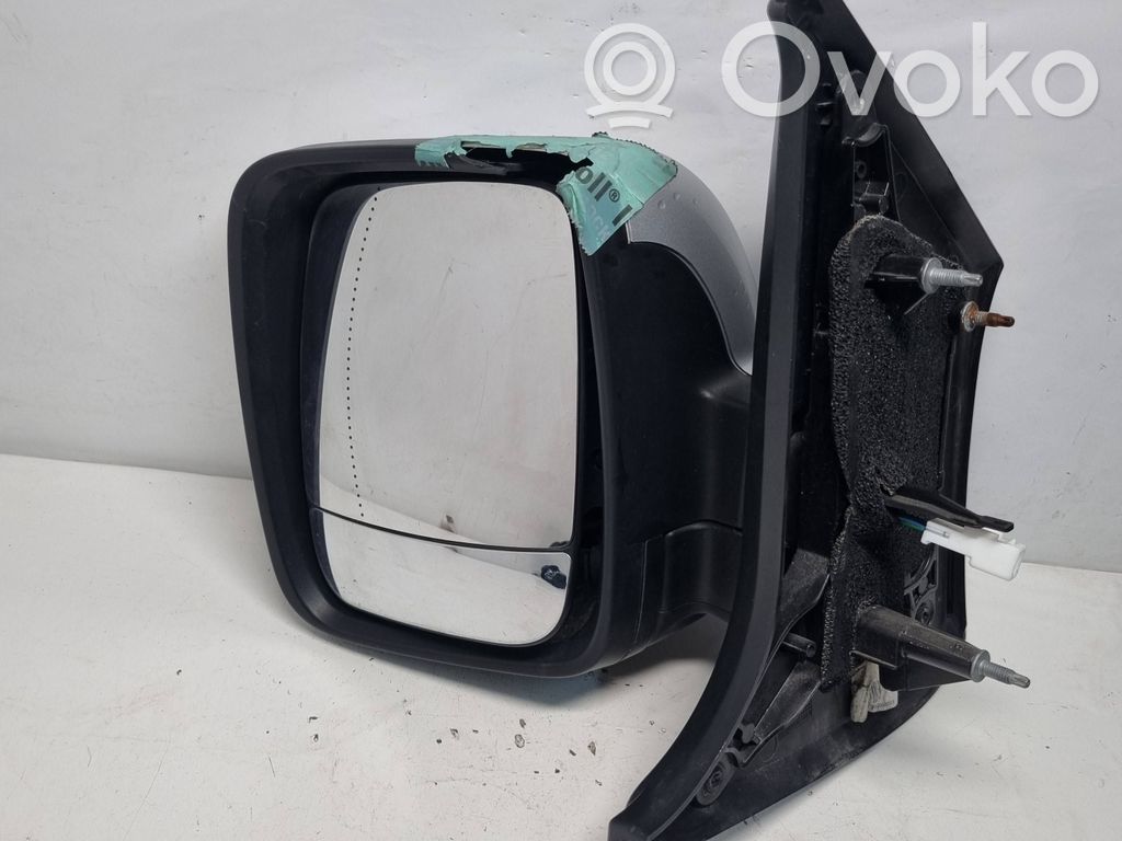 Opel Vivaro Elektryczne lusterko boczne drzwi przednich 