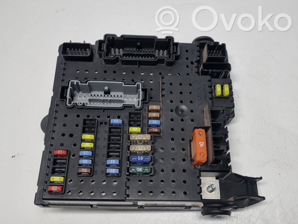 Módulo de fusible   30728512,28017881,05W481,00006043250