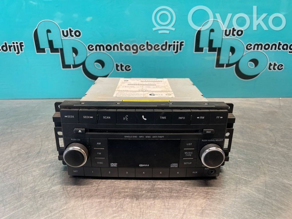 Dodge Caliber Panel / Radioodtwarzacz CD/DVD/GPS 