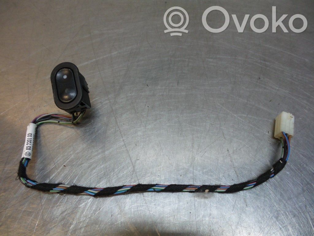 Opel Corsa B Interruptor del elevalunas eléctrico 