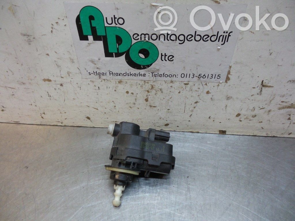 Toyota Auris 150 Motorino di regolazione assetto fari 