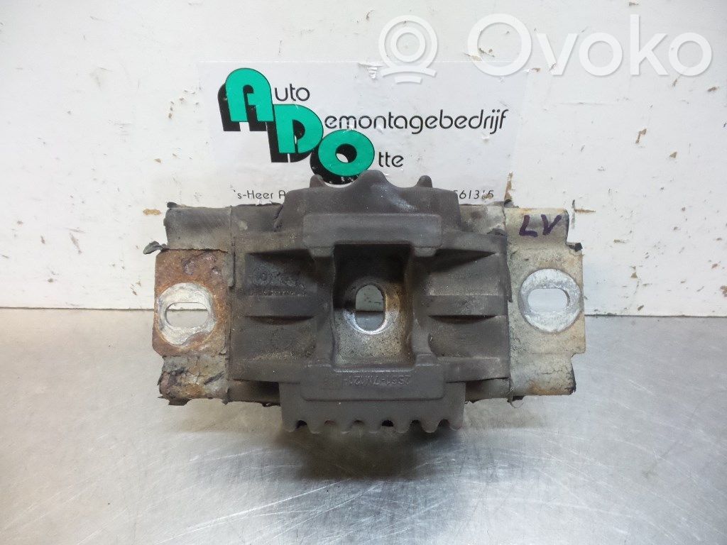 Engine mount bracket   2S617M121BB,2S617M121BB
