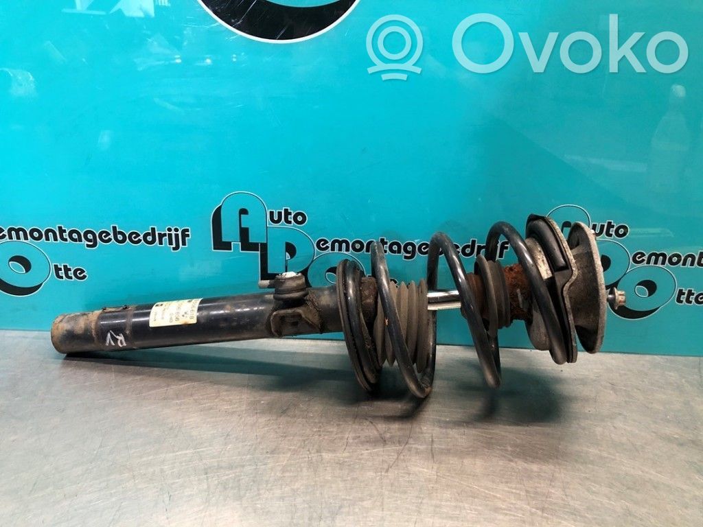BMW 3 E46 Priekšpusē amortizators ar atsperi 