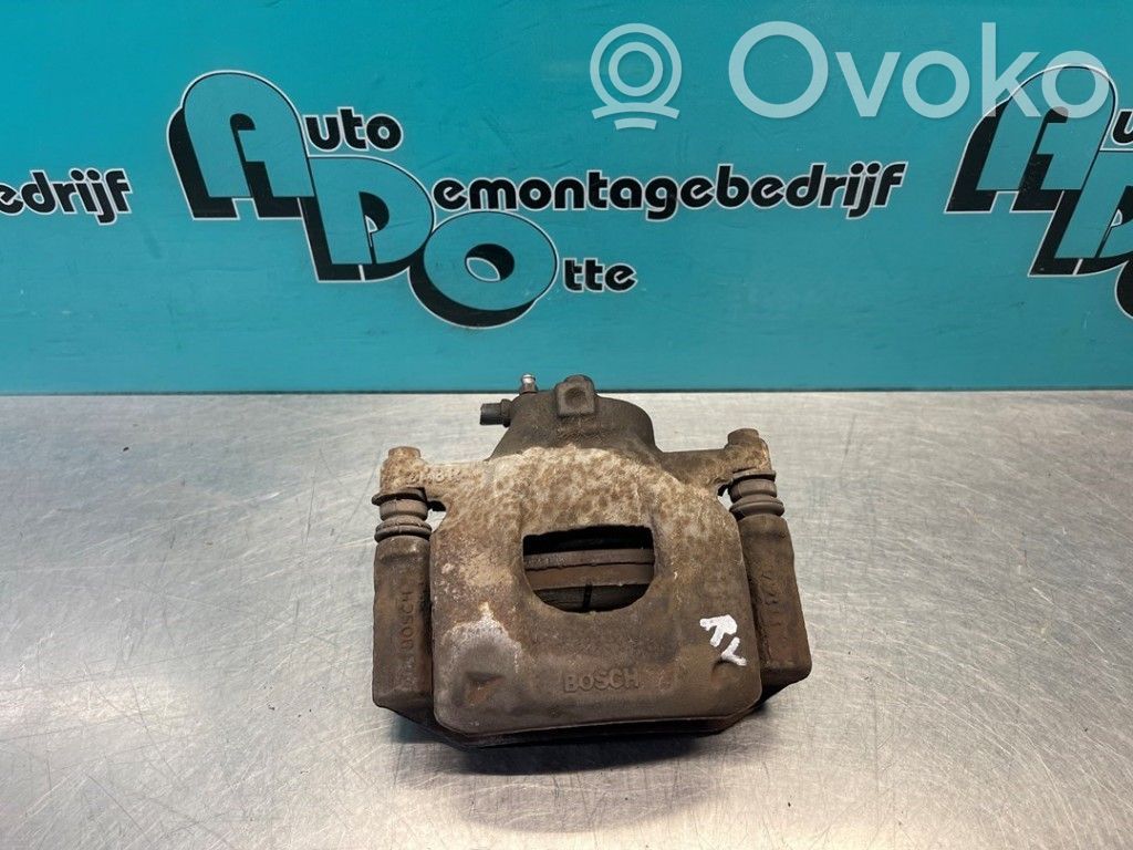 Toyota Aygo AB10 Pinza del freno anteriore 