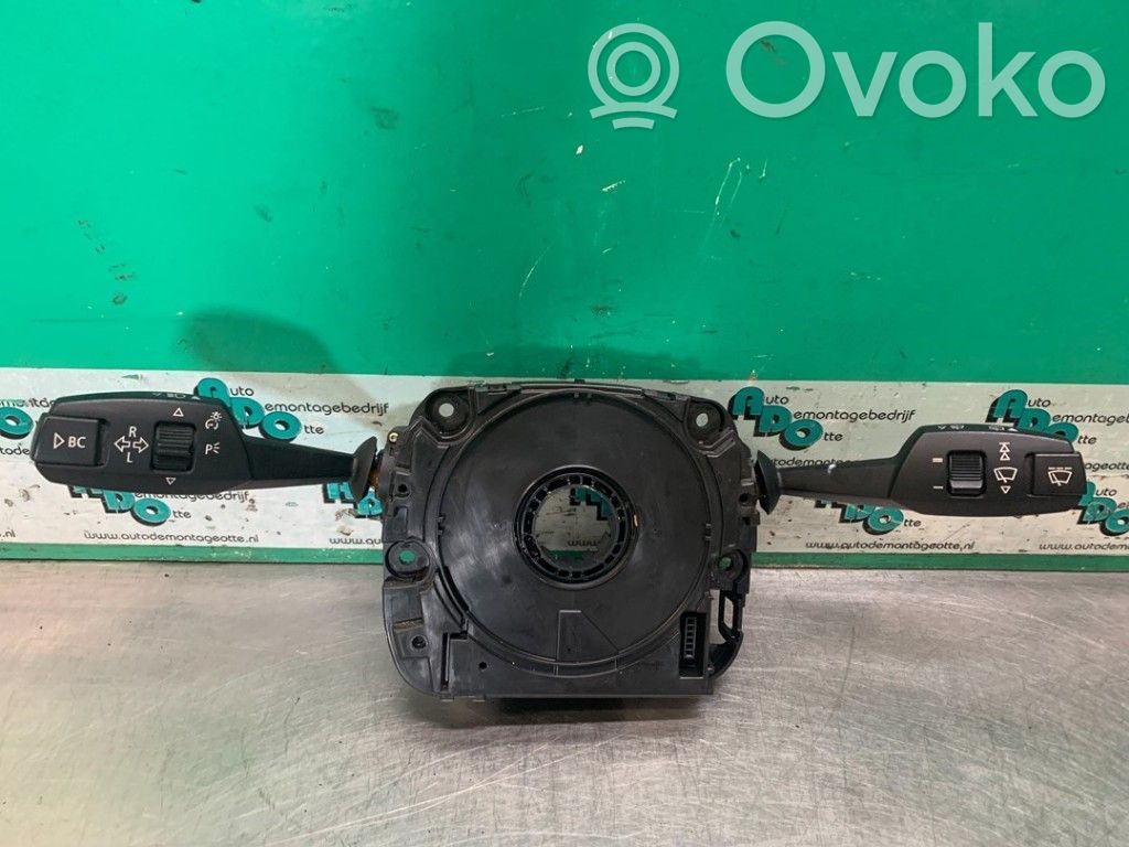 BMW 1 E81 E87 Steering wheel buttons/switches 