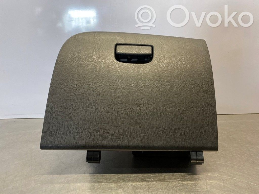 Mazda 2 Glove box 