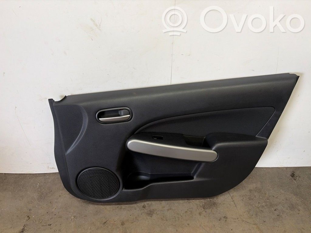 Mazda 2 Etuoven verhoilu 