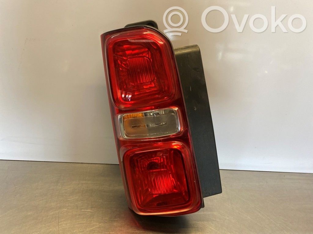 Toyota Proace Rear/tail lights 