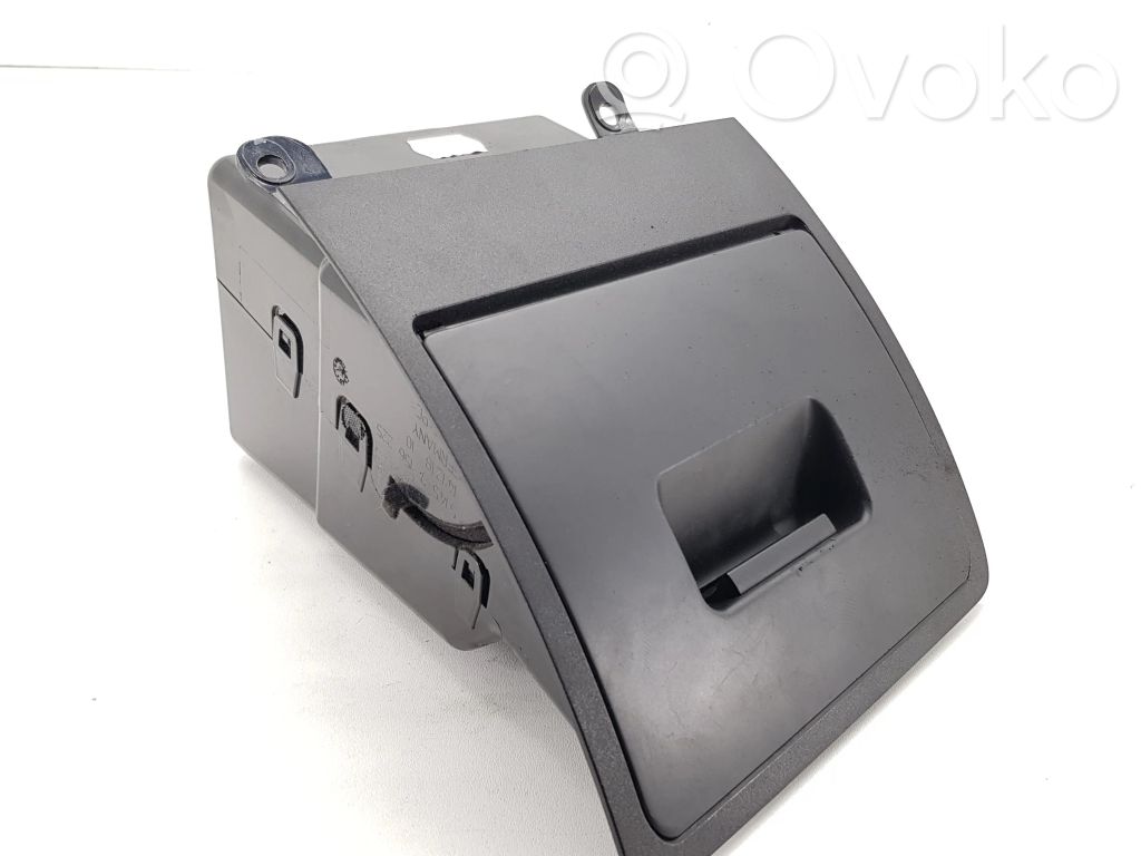 Glove box   14121810,51457156225,585300105